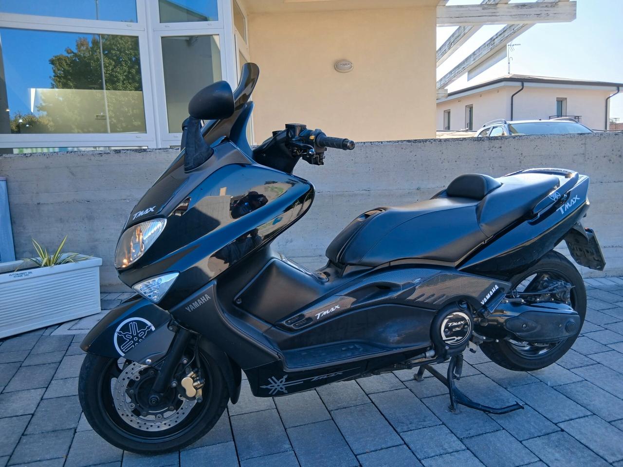Yamaha T Max Black edition__valuto permute con auto