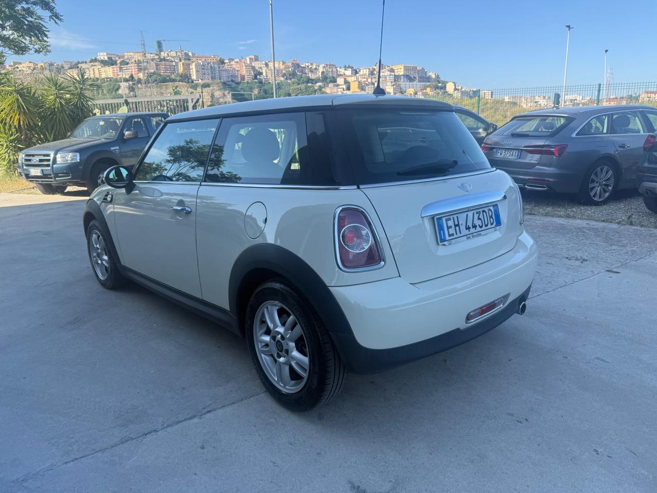Mini 1.6 16V One (55kW)