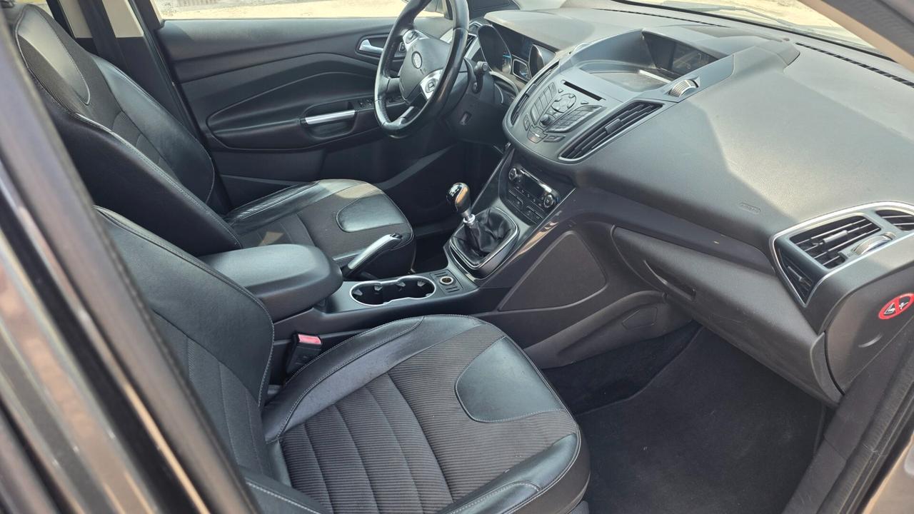 Ford Kuga 2.0 TDCI 120 CV S&S 2WD Titanium