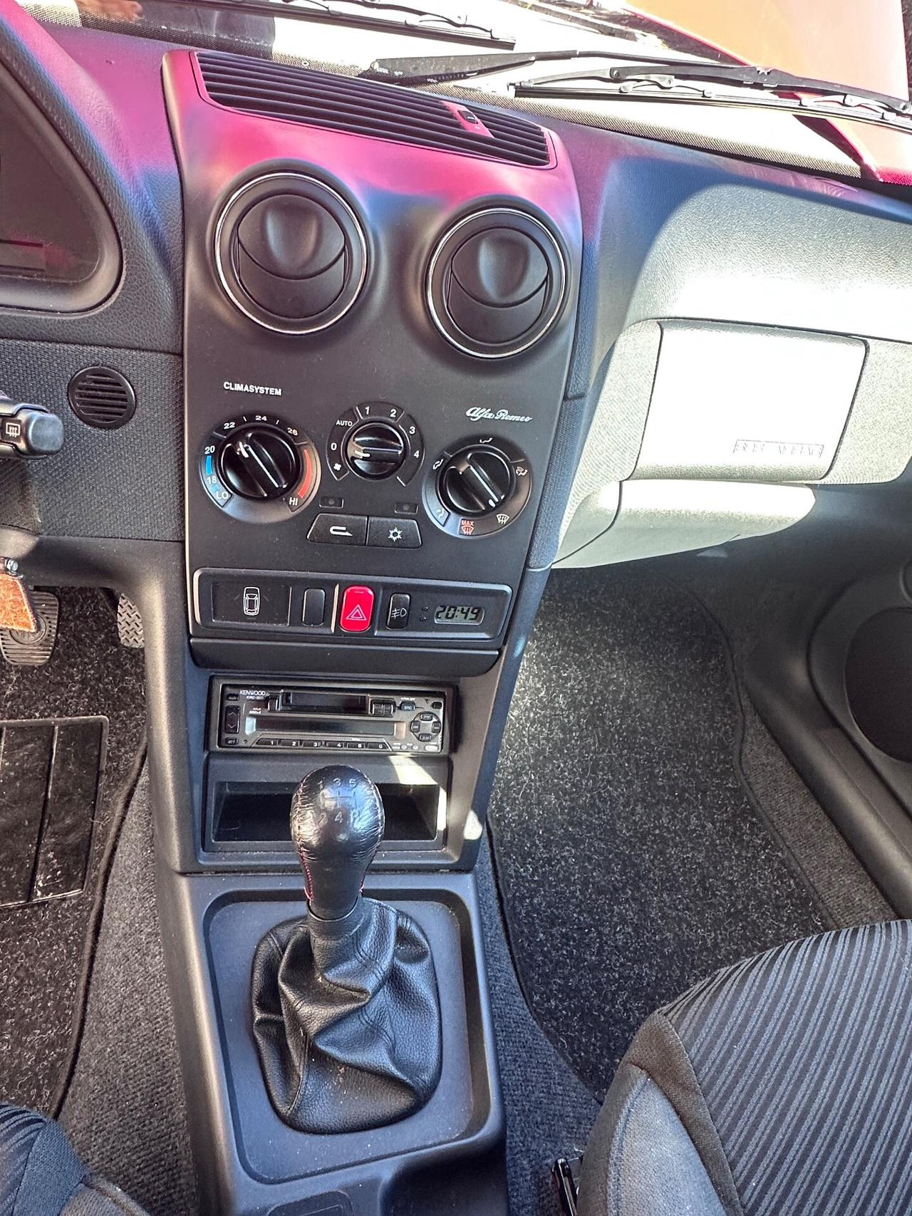 Alfa Romeo 145 1.6i 16V Twin Spark cat L