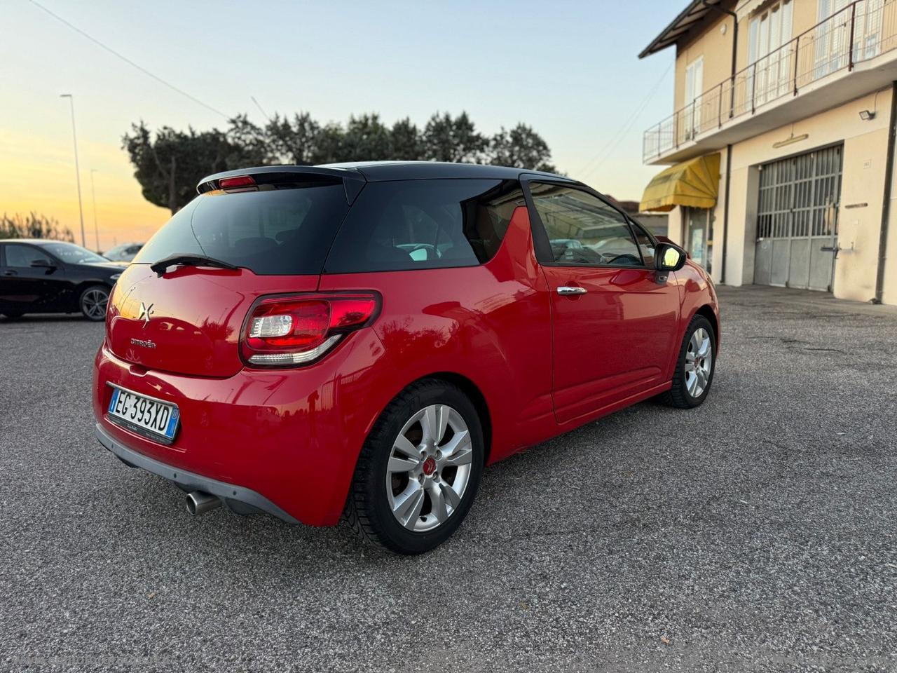 DS AUTOMOBILES DS 3 1.6 e-HDi 90 airdream EXCLUSIVE
