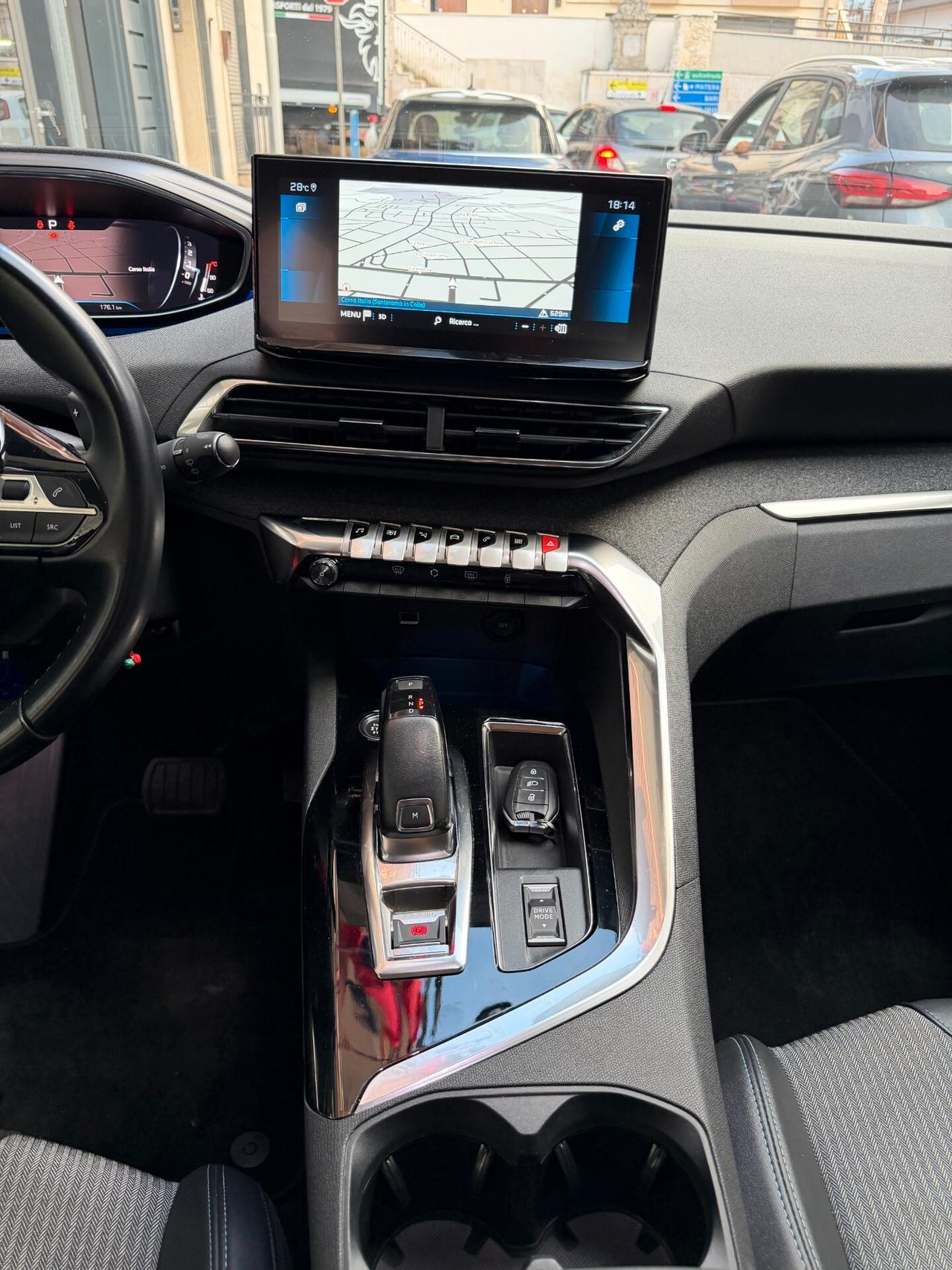 Peugeot 3008 BlueHDi 130 S&S EAT8 Allure