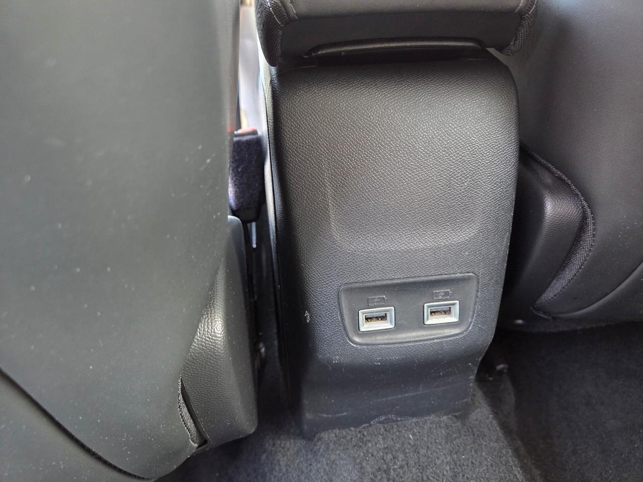 Peugeot 2008 BlueHDi 130 S&S EAT8 Allure Pack