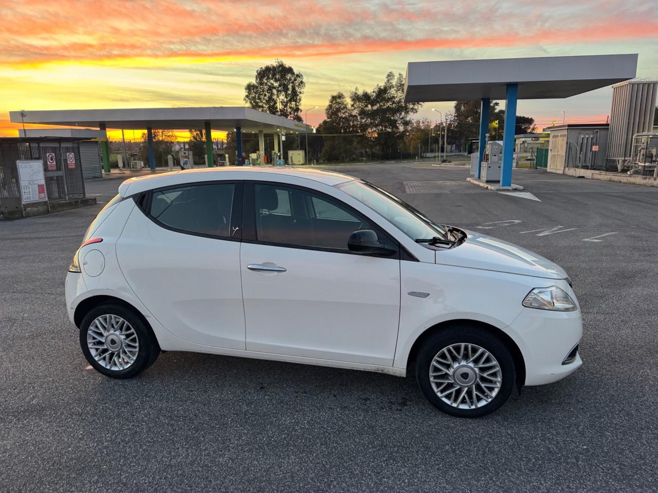 Lancia Ypsilon 1.3 MJT 16V 95 CV 5 porte S&S Mya