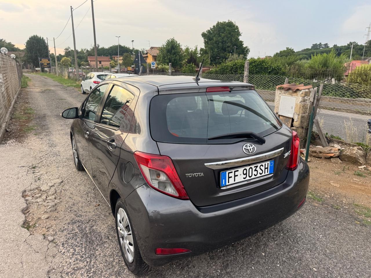 Toyota Yaris 1.4 D-4D 5 porte Lounge NEOPATENTATI