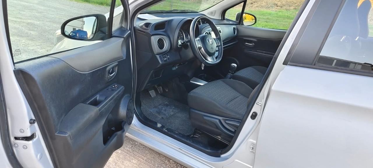 Toyota Yaris 1.4 D-4D 5 porte Lounge