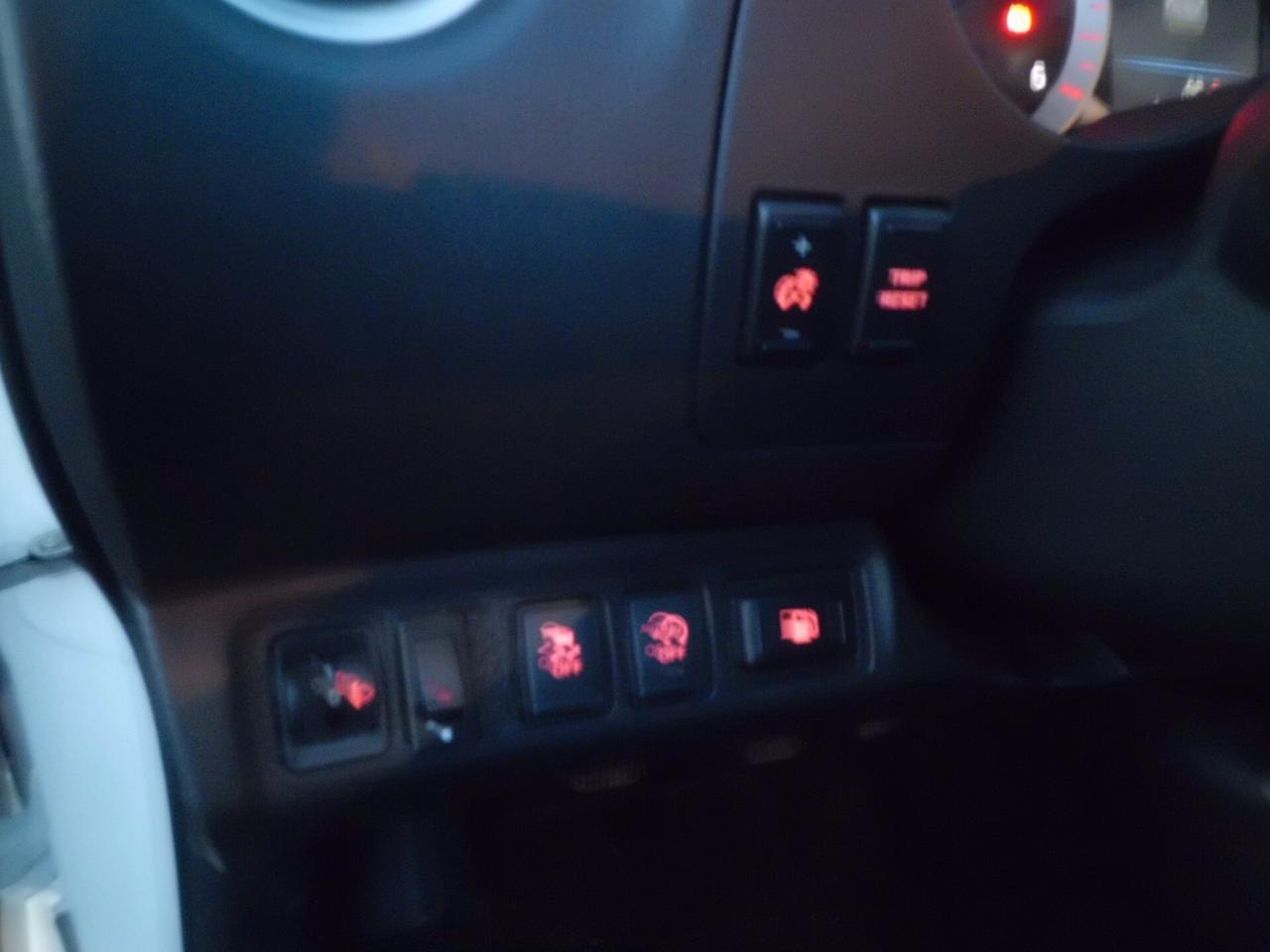 Nissan Navara 2.3 dCi 4WD Double Cab Telaio Visia