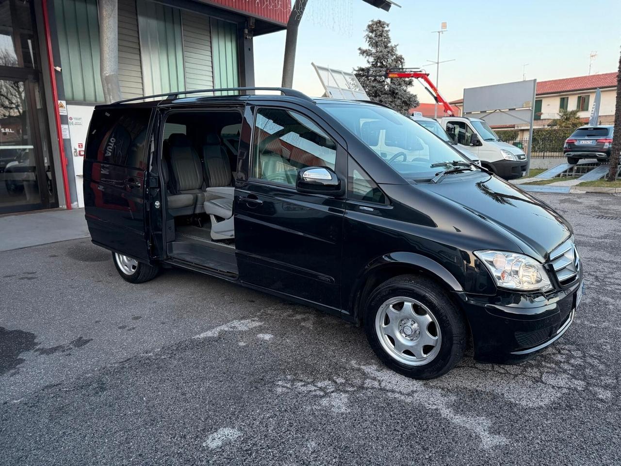 Mercedes-benz Viano 2.2 CDI 7 / 8 POSTI AUTOMATICO