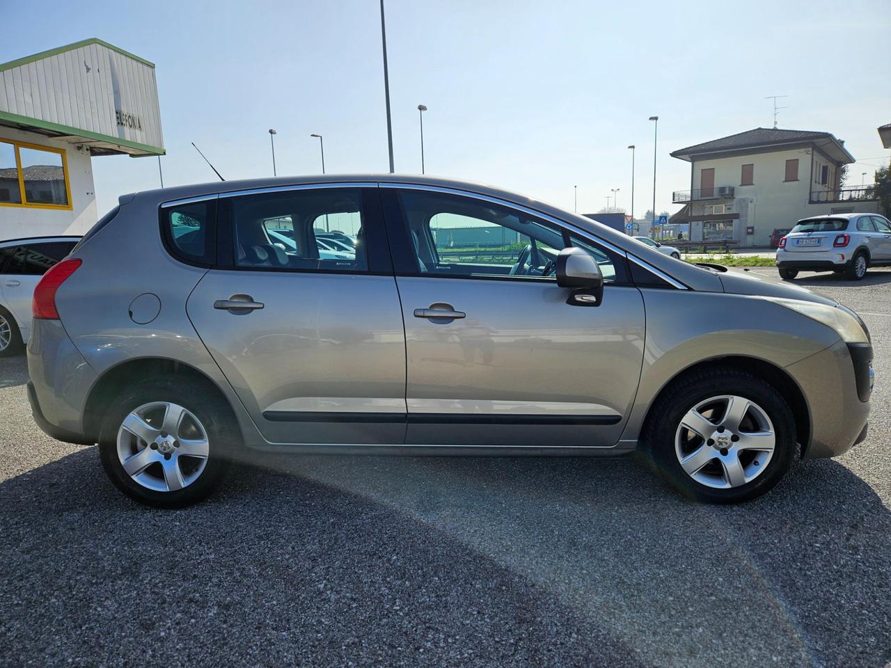 Peugeot 3008 3008 1.6 e-hdi 8v Access (premium) s&s 112cv robot