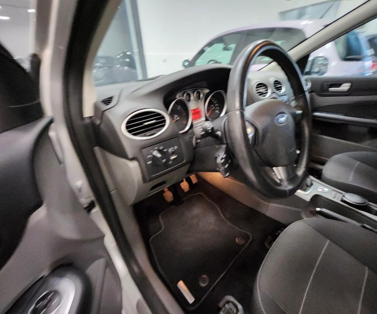 Ford Focus 1.6 TDCi (110CV) 5p. Tit. DPF