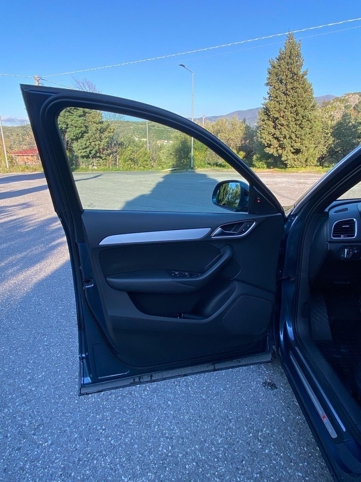 Audi Q3 2.0 tdi sline