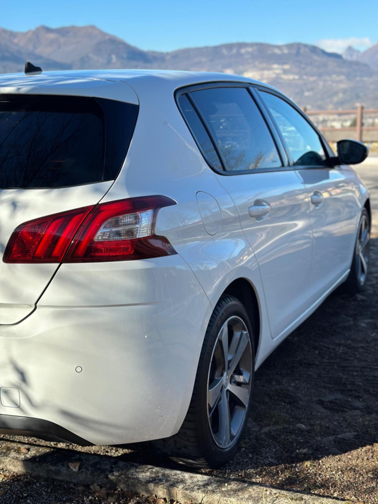 Peugeot 308 1.6 e-HDi 115 CV Stop&Start GT Line