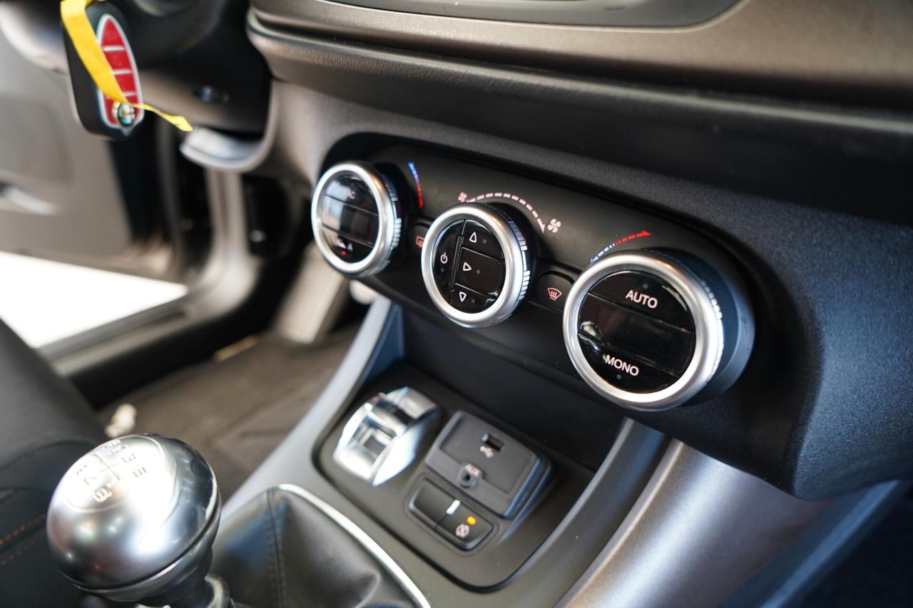 Alfa Romeo Giulietta 1.6 JTDm-2 105 CV Exclusive