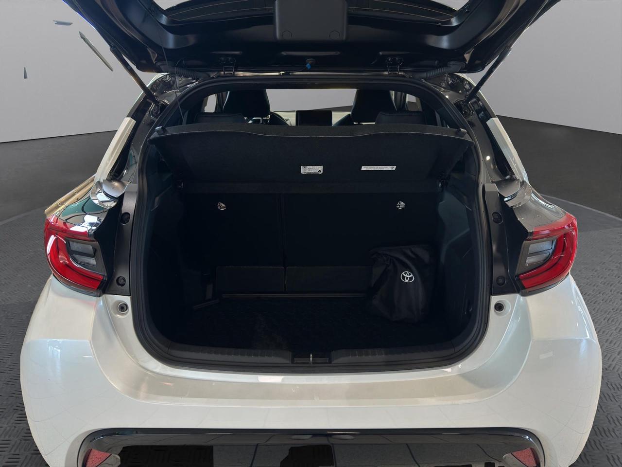Toyota Yaris 1.5h Style
