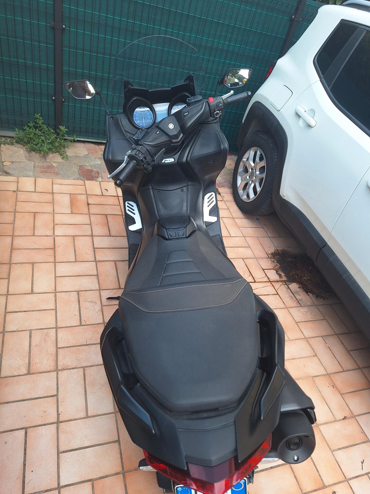 Yamaha TMAX 560 Black