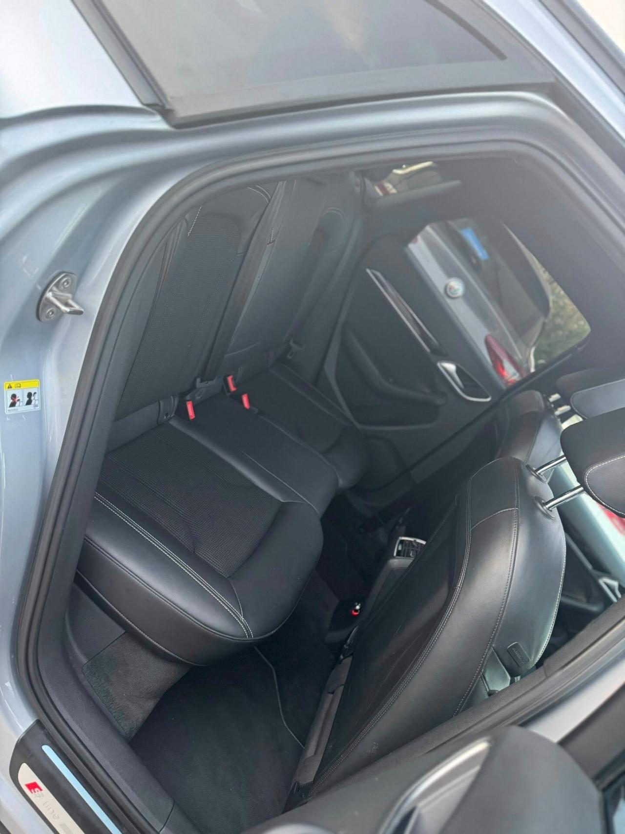 Audi Q3 2.0 TDI 150 CV quattro S line Edition