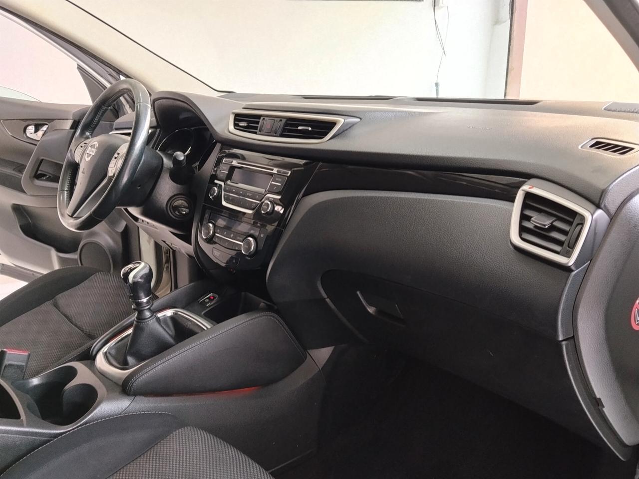 Nissan Qashqai 1.5 diesel 2014 CON GARANZIA