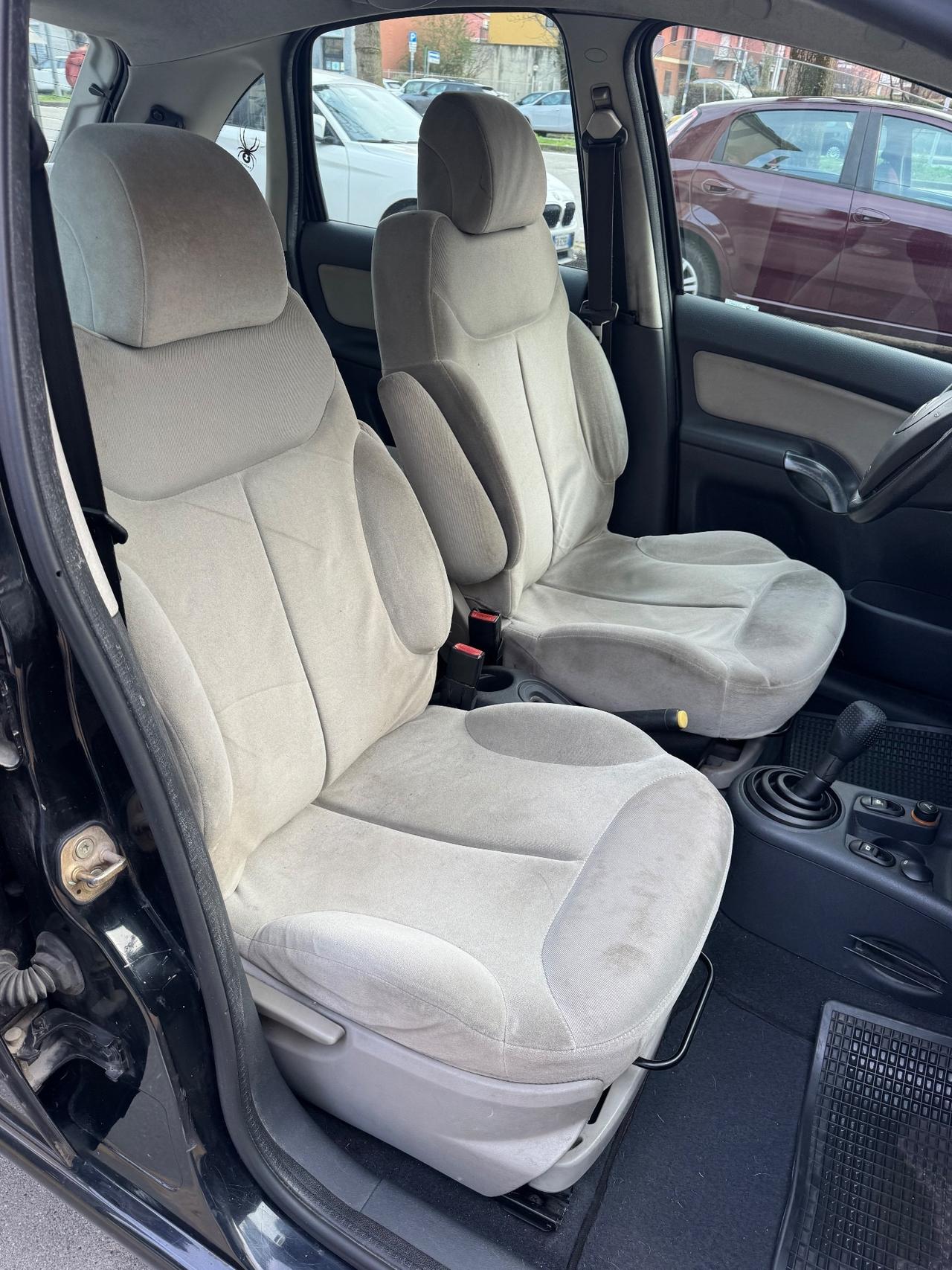 Citroen C3 1.4 HDi 90 cv Exclusive