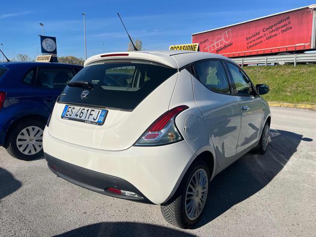 LANCIA Ypsilon 1.2 69 CV 5 porte Silver