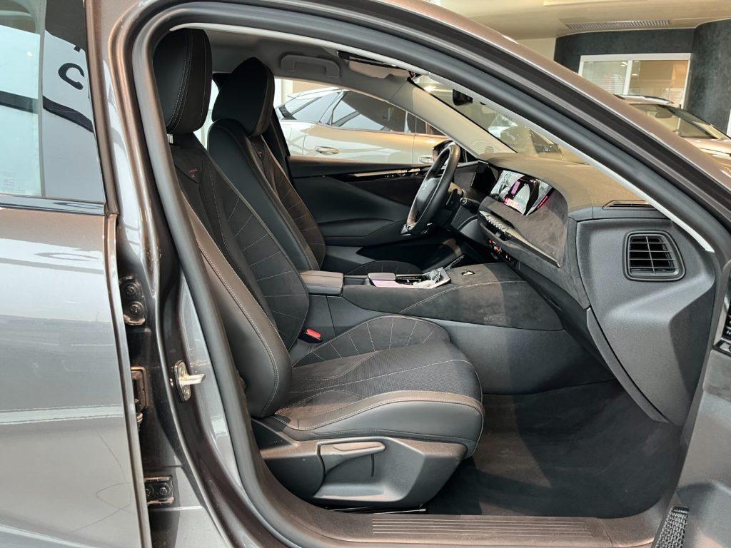 DS AUTOMOBILES DS 4 BlueHDi 130 aut. Performance Line