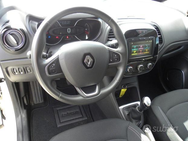 RENAULT Captur dCi 8V 90 CV Sport Edition