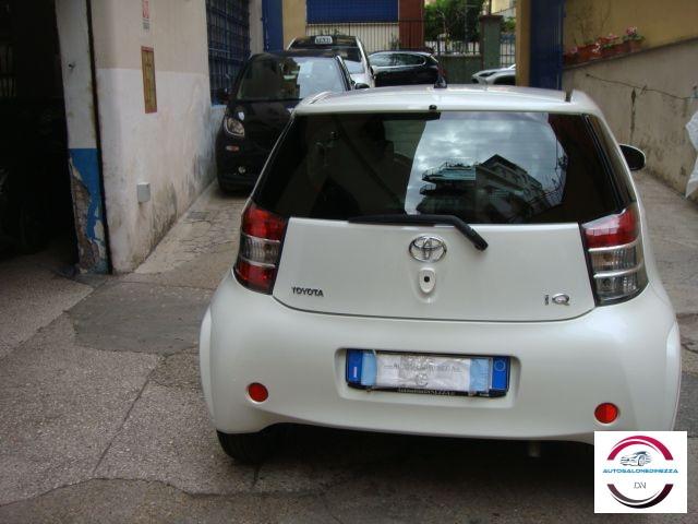 TOYOTA - iQ - 1.0 CVT Lounge