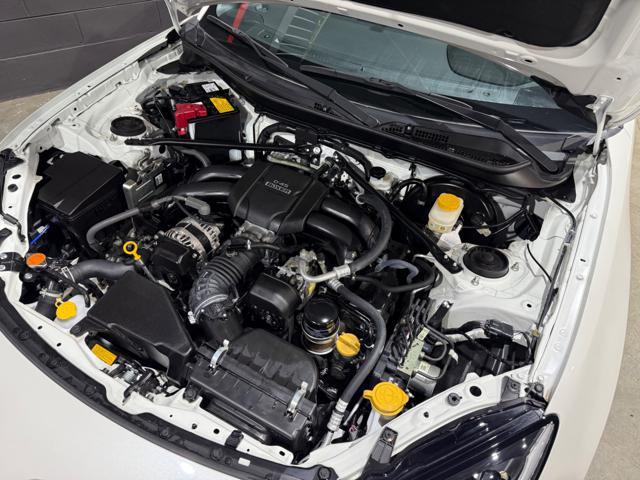 TOYOTA GR86 WHITE PERLA MILTEK PREMIUM SPORT