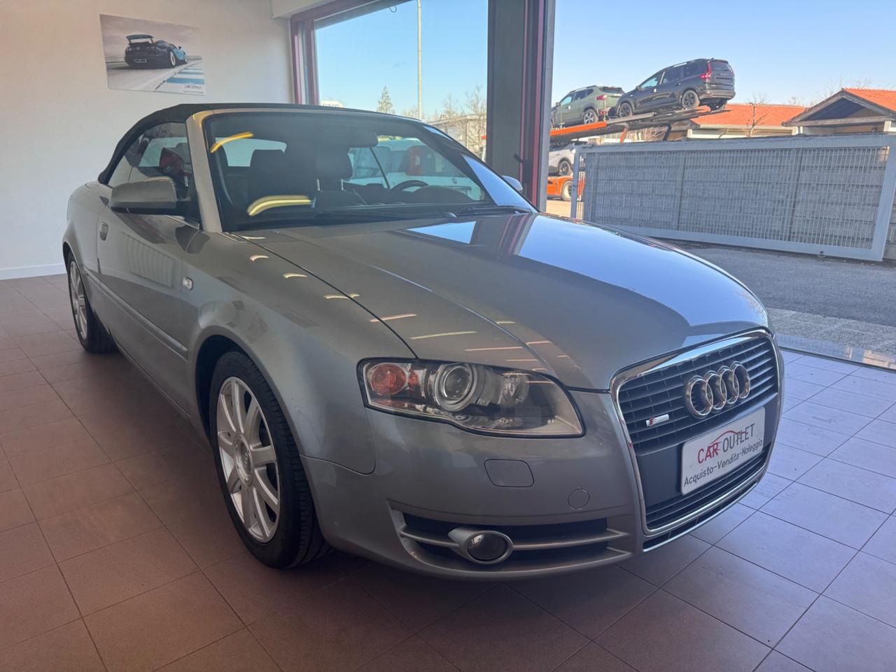 Audi A4 Cabriolet 2.0 TDI S-Line