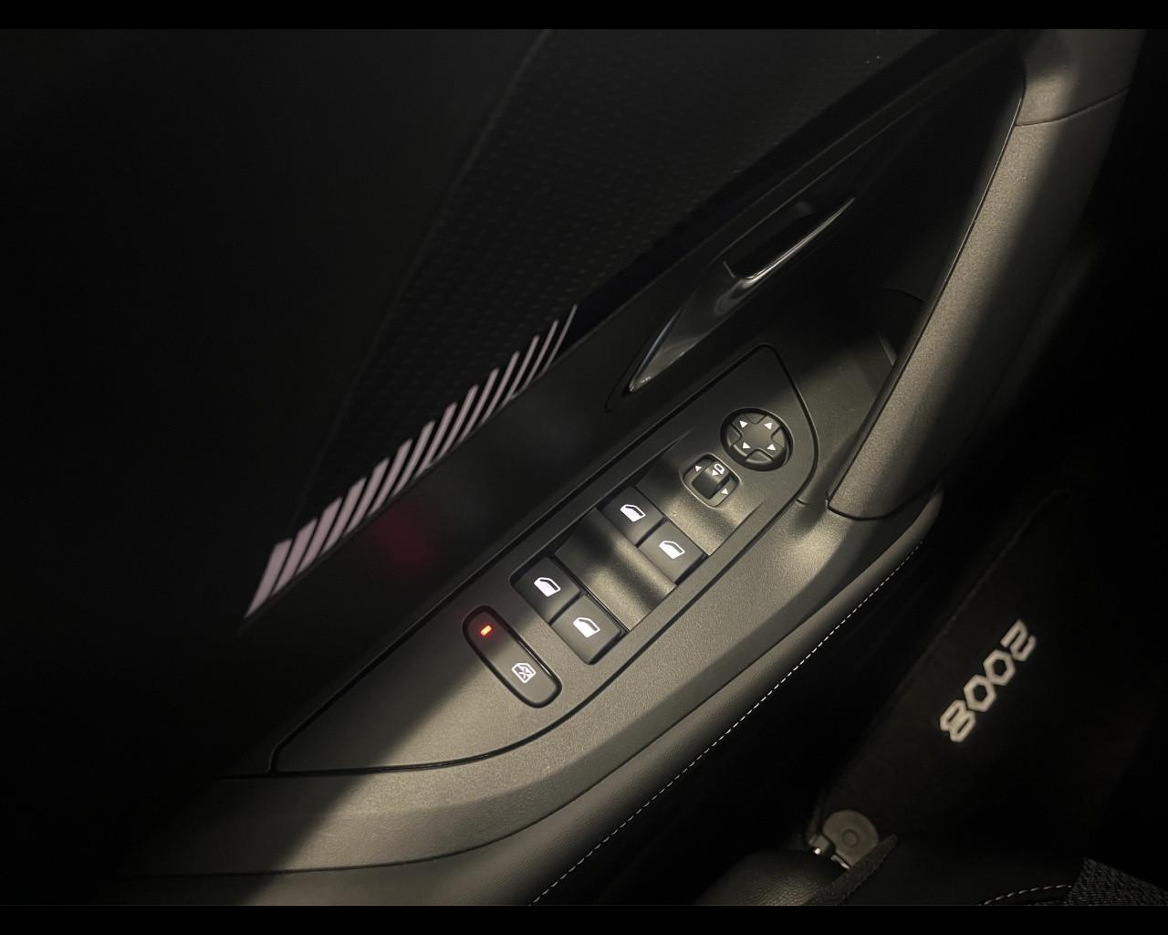 PEUGEOT 2008 Allure PureTech 100 S&S