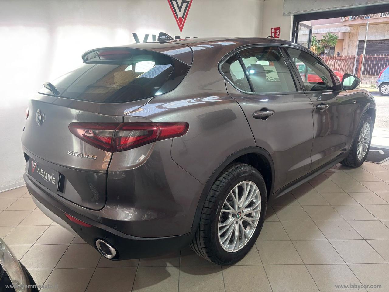 ALFA ROMEO Stelvio 2.2 T.diesel 180 CV AT8 Q4 Exec.