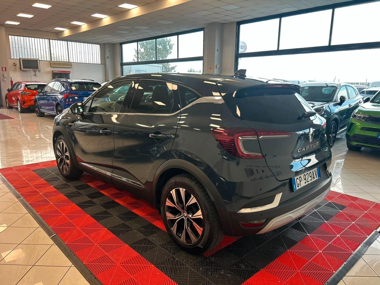 Renault Captur Full Hybrid E-Tech 145 CV Techno