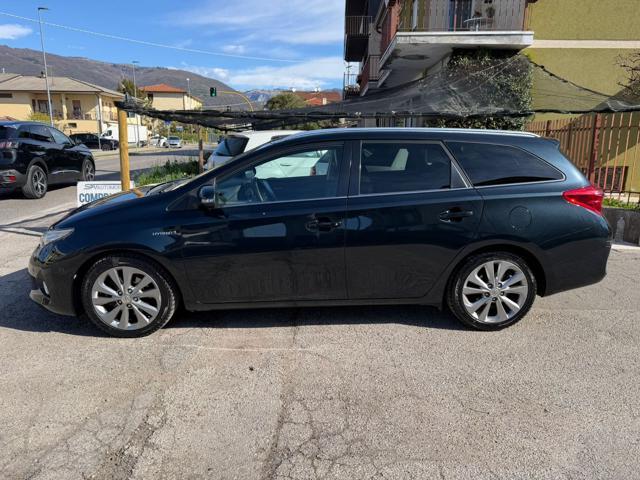 TOYOTA Auris Touring Sports 1.8 Hybrid Active Plus