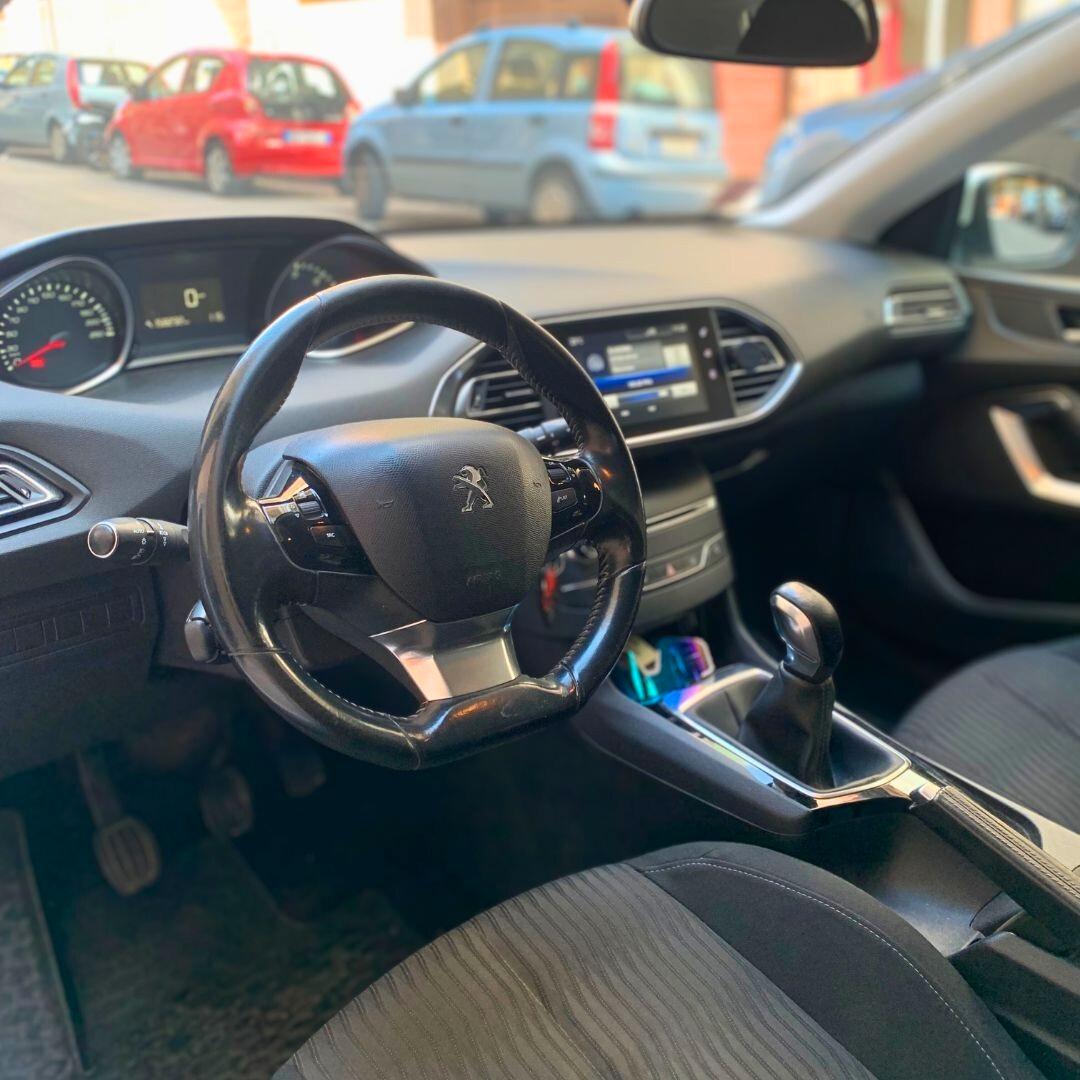 Peugeot 308 1.6 HDi 92 CV Business