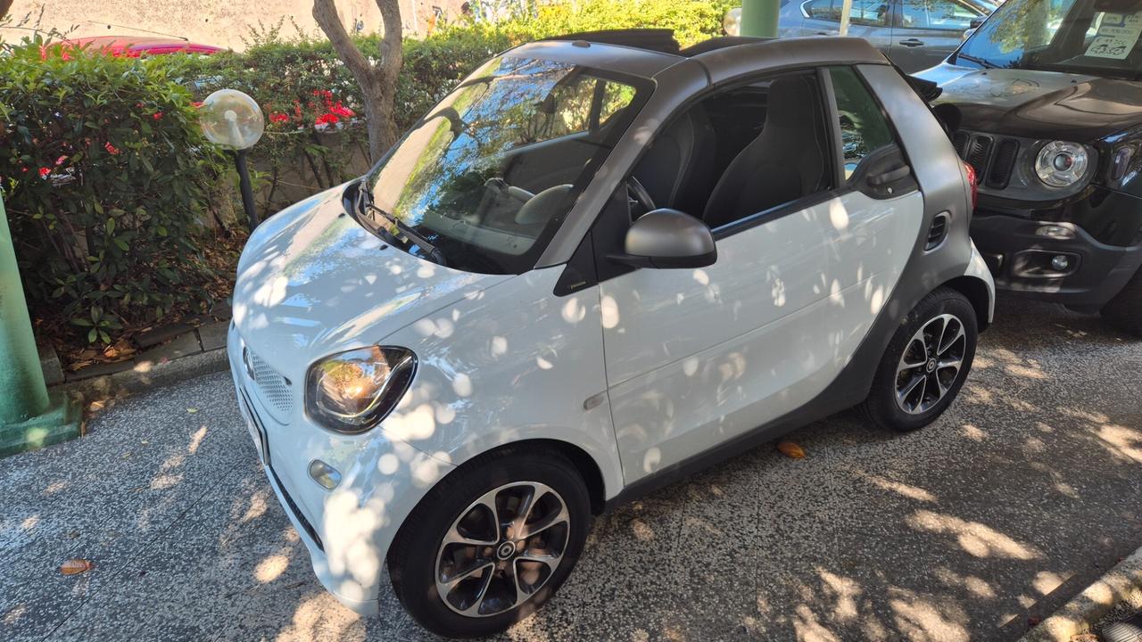 Smart ForTwo 70 1.0 twinamic cabrio Passion