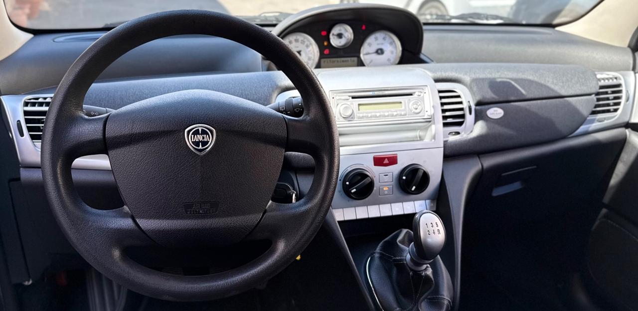 Lancia Ypsilon 1.2 Benzina 69 Cv