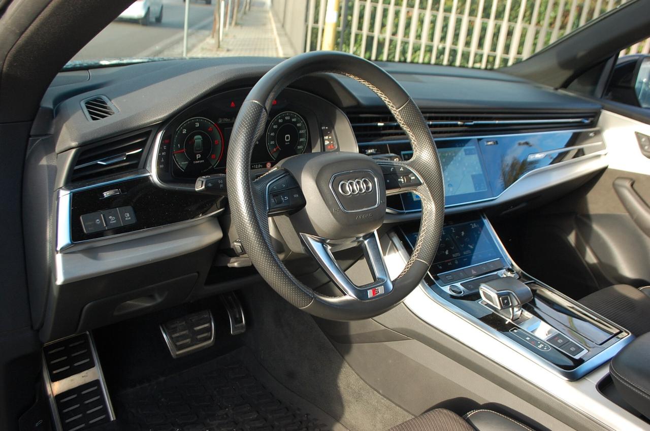 Audi Q8 50 3.0 TDI 286CV Quattro Tiptronic Uf Italy S Line