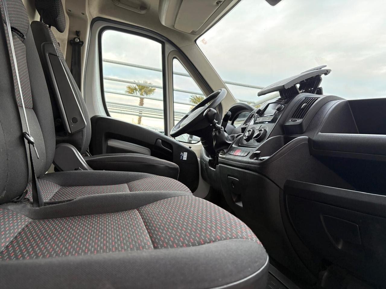 Peugeot Boxer 330 PREMIUM 2.2 BlueHDi PM-TM L2 H2 SPOTICAR