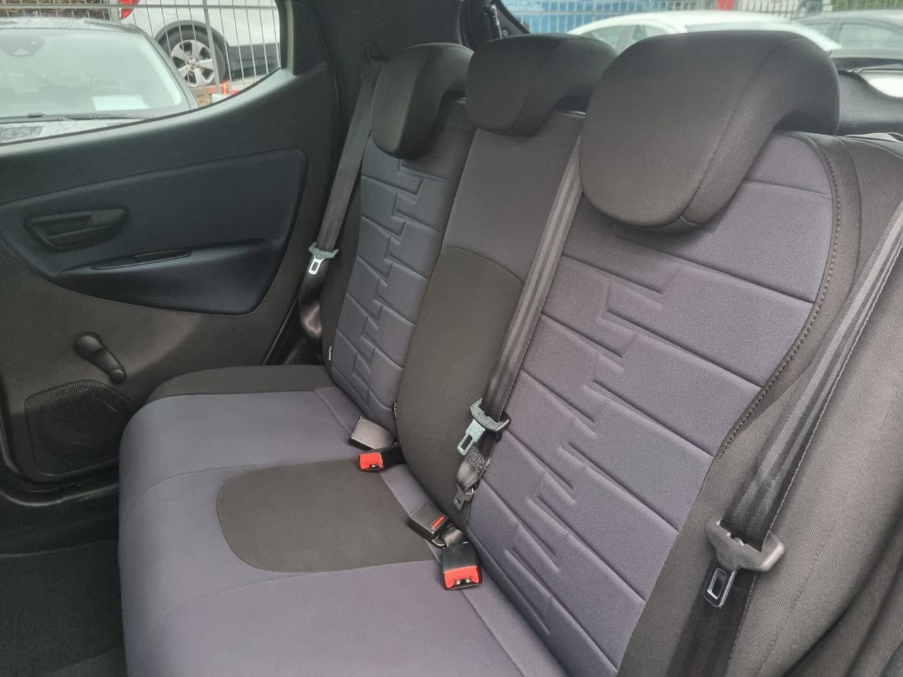 Lancia Ypsilon 1.0 FireFly 5 porte S&S Hybrid Gold Plus