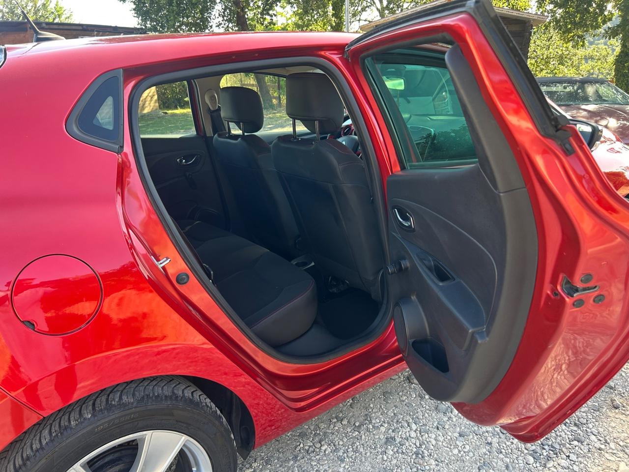 Renault Clio 1.2 75CV 5 porte Live neopatentati permute