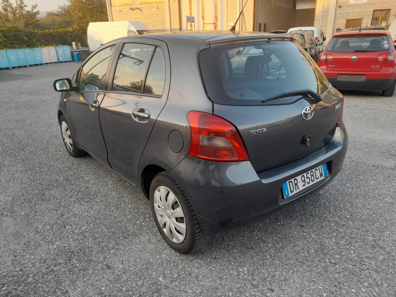 Toyota Yaris 1.3 5 porte