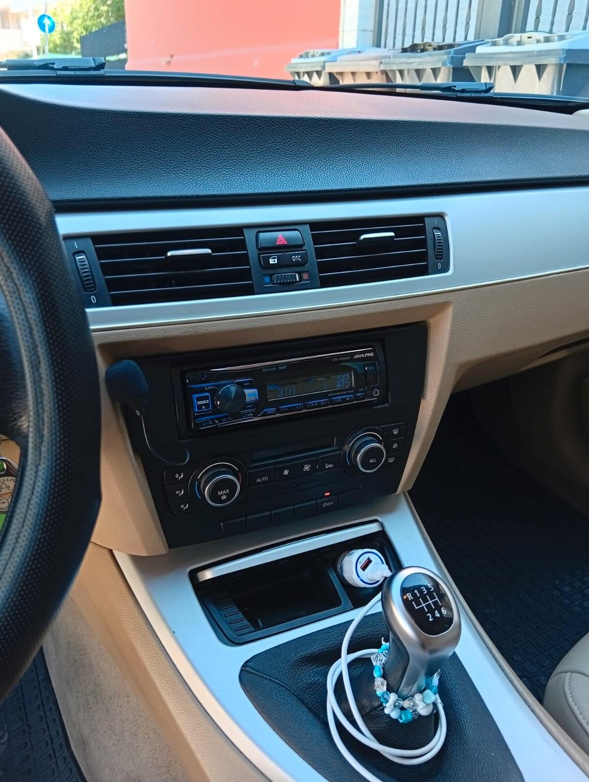 Bmw 318 318d 2.0 143CV cat Touring MSport