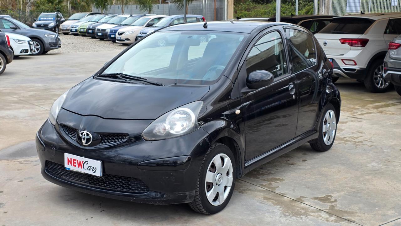 Toyota Aygo 1.0 12V VVT-i 5 porte Now