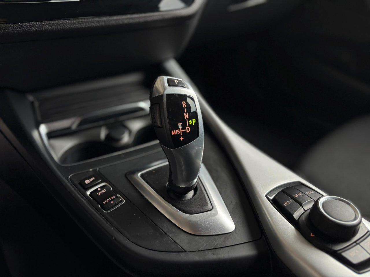 BMW 118 d Business 5p