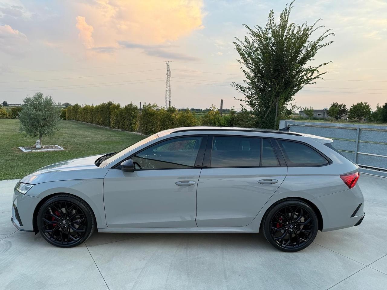 Skoda Octavia 2.0 TDI EVO SCR 200 CV DSG 4x4 Wagon RS