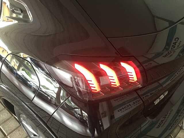 Peugeot 208 motore elettrico 136 CV - Usata