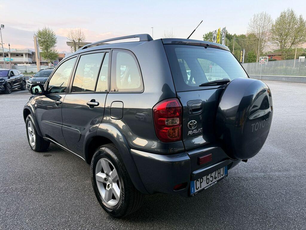 Toyota RAV4 2.0 d-4d 16v Sol 5p FL