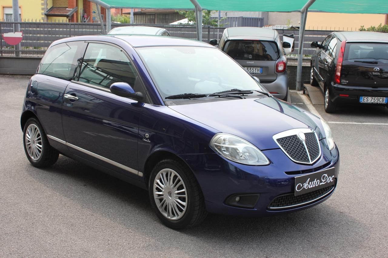 Lancia Ypsilon 1.2 ORO FRIZIONE NUOVA APPENA FATTA NEOPATENTATI