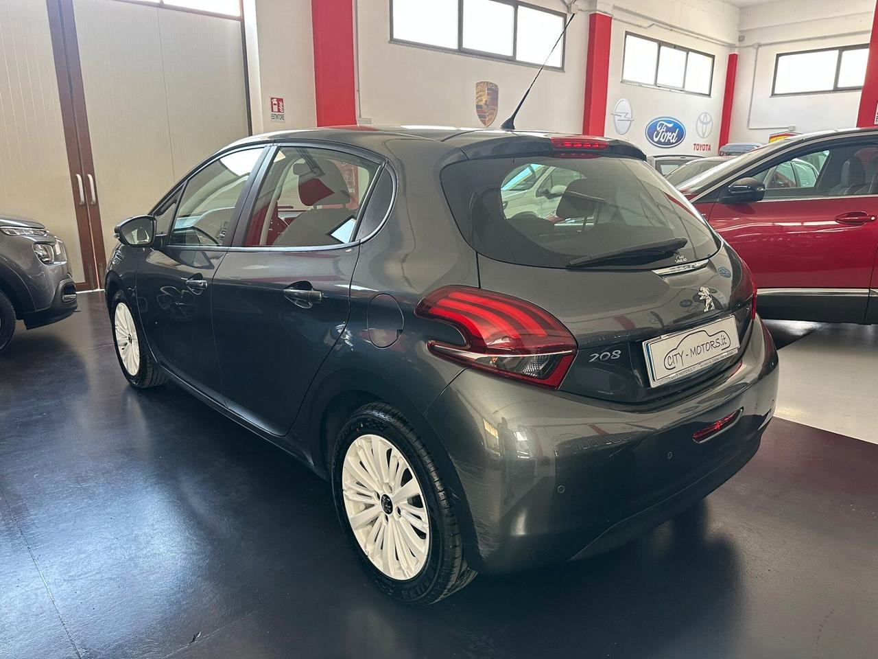Peugeot 208 BlueHDi 75 5 porte Allure