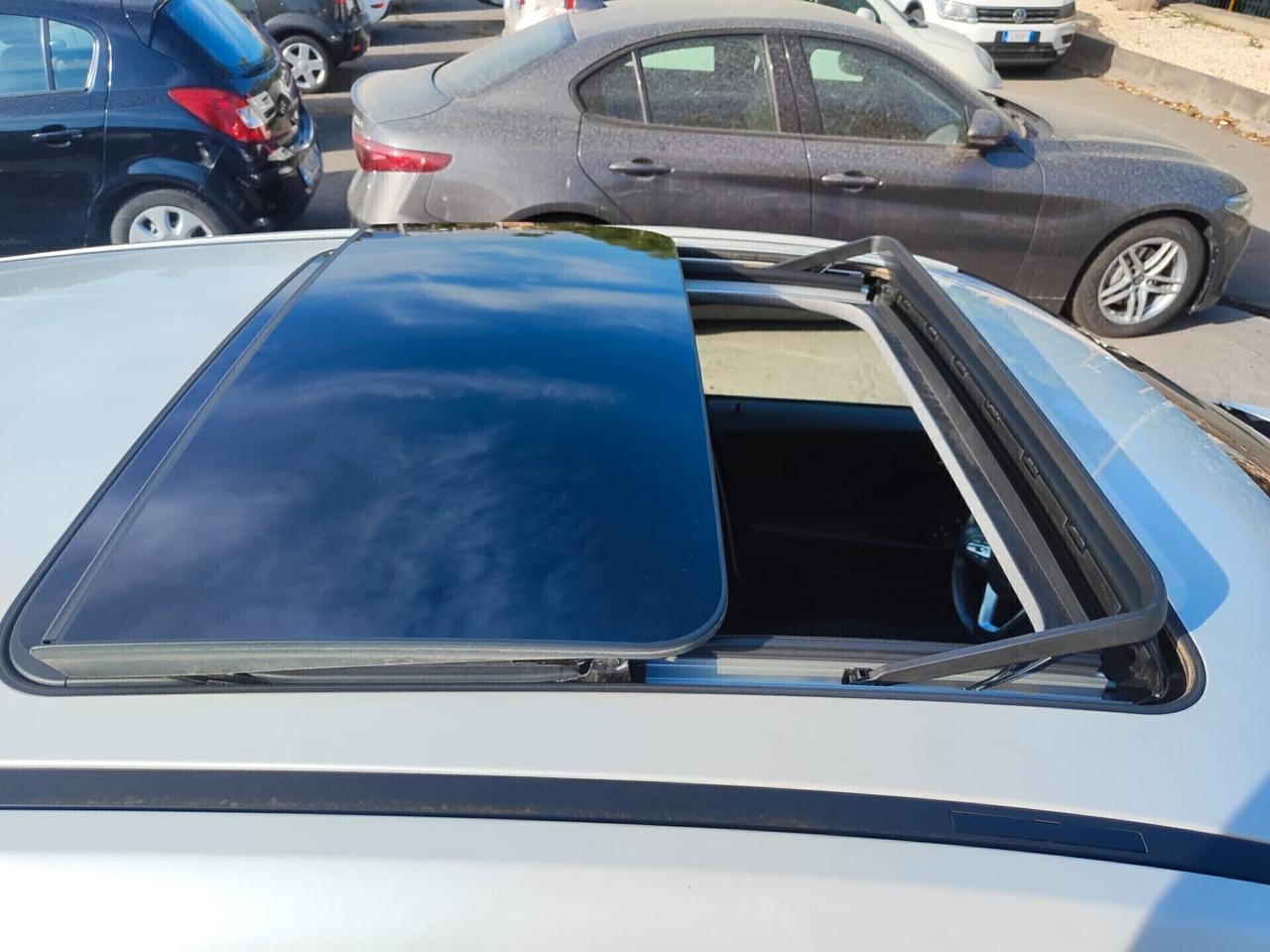 Bmw 118 120d 5p. Advantage