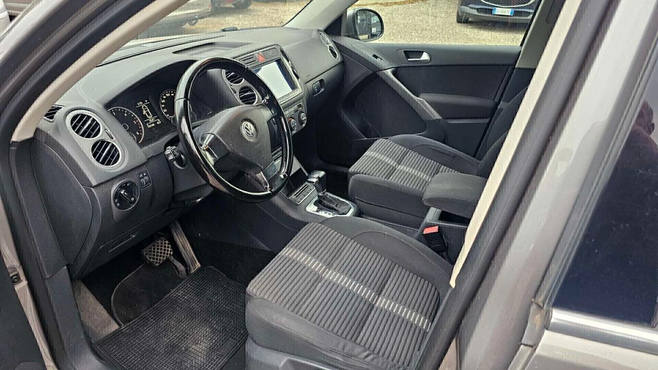 Volkswagen Tiguan 2.0 TDI DPF 4MOTION DSG Sport & Style